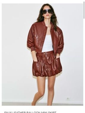 NWT Zara balloon mini skirt